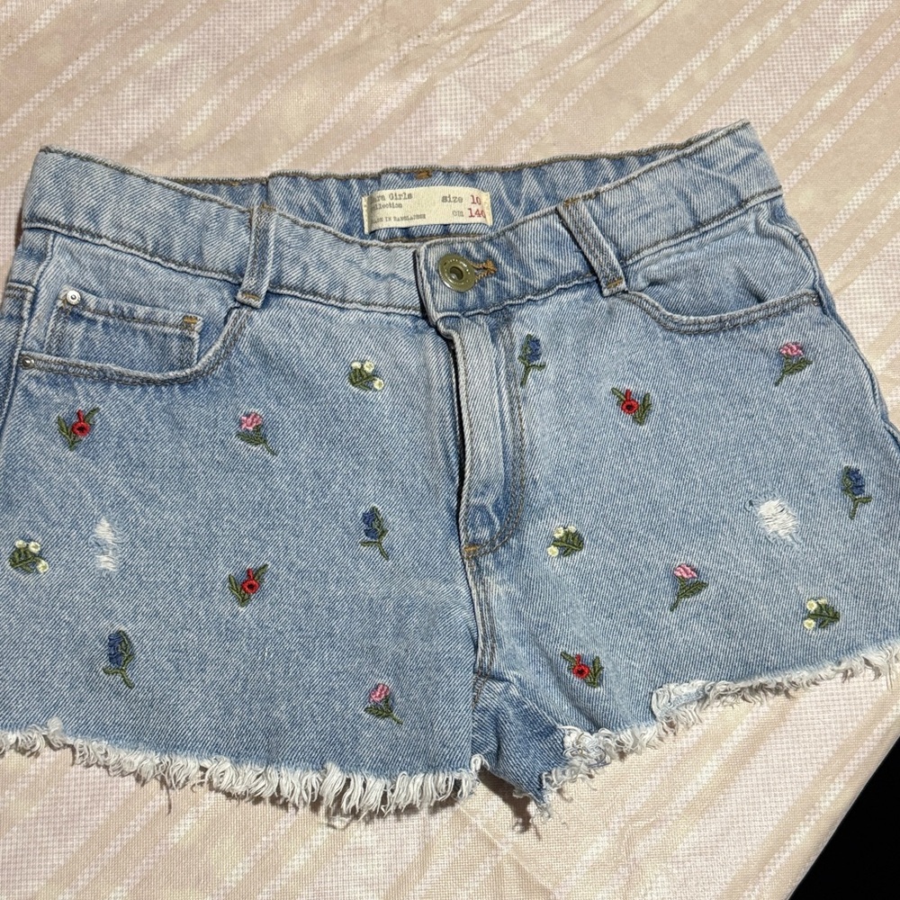 Zara Light Blue Embroidered Denim Shorts - Floral Accent